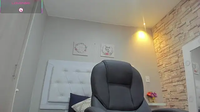 sweet  vanessa1 online show from 18, 12, 2025