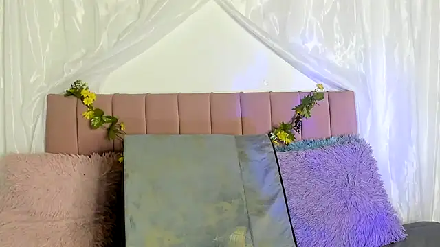 Tania xw online show from 23, 12, 2025