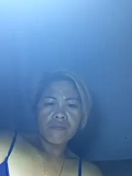 Snapshot of hottie_dolly chatting on 14, 12, 2025 hottie dolly online show from 14, 12, 2025