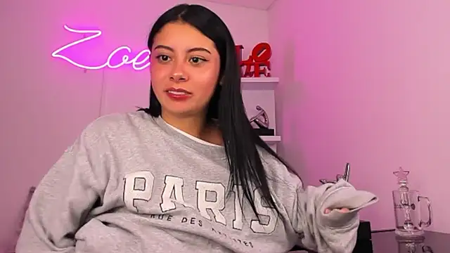 Snapshot of zoecams1 chatting on 19, 2, 2026 zoecams1 online show from 19, 2, 2026