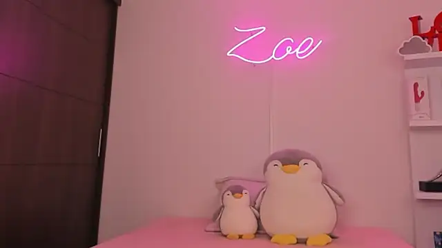 zoecams1 online show from 16, 4, 2026