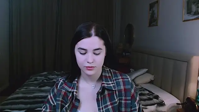 lil angel  online show from 15, 3, 2026