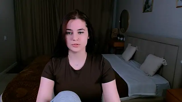 lil angel  online show from 5, 4, 2026