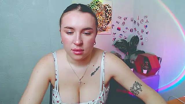 JuliaTopp  online show from 13, 1, 2026