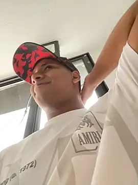 Snapshot of IsaacBlack_ chatting on 12, 9, 2025 IsaacBlack online show from 12, 9, 2025