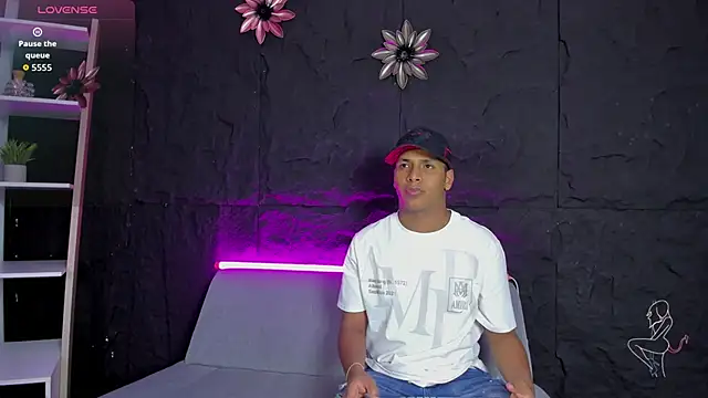 Snapshot of IsaacBlack_ chatting on 26, 9, 2025 IsaacBlack online show from 26, 9, 2025