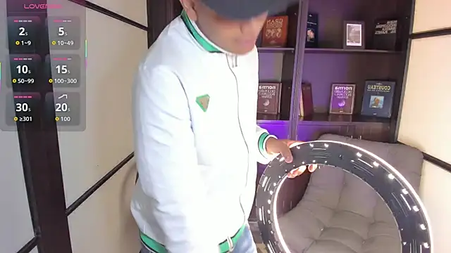 Snapshot of IsaacBlack_ chatting on 21, 10, 2025 IsaacBlack online show from 21, 10, 2025