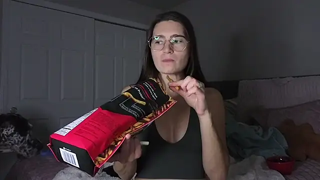 Snapshot of bambifarrina chatting on 18, 1, 2026 bambifarrina online show from 18, 1, 2026