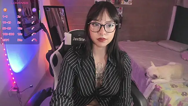 Snapshot of blackfllame chatting on 24, 11, 2025 blackfllame online show from 24, 11, 2025