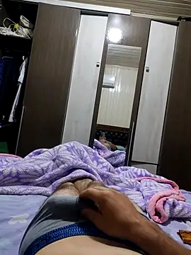 Gustavo198045 online show from 4, 2, 2026