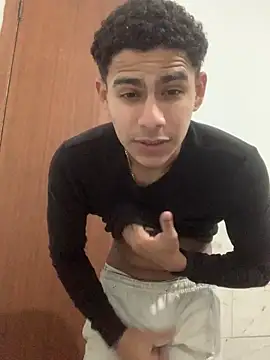 Snapshot of Novindot23cm chatting on 28, 6, 2026 Novindot23cm online show from 28, 6, 2026