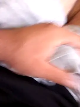 Snapshot of bullut06 chatting on 28, 9, 2025 bullut06 online show from 28, 9, 2025