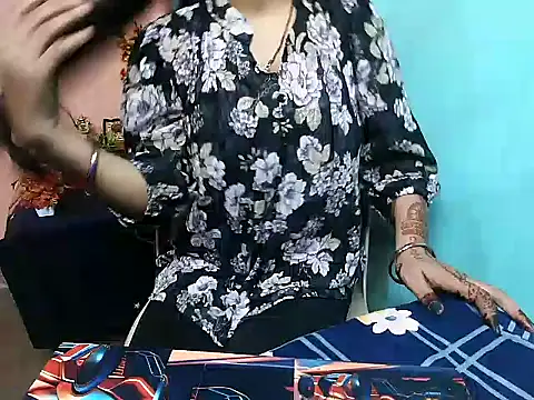 RIYA SOOD online show from 12, 9, 2025