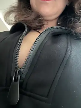 Snapshot of anna_yngs chatting on 10, 2, 2026 anna yngs online show from 10, 2, 2026