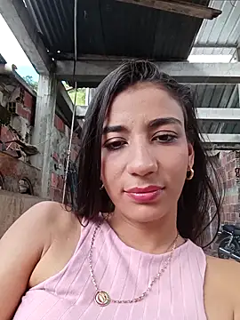 Snapshot of -juicy_ chatting on 11, 10, 2025 -juicy  online show from 11, 10, 2025