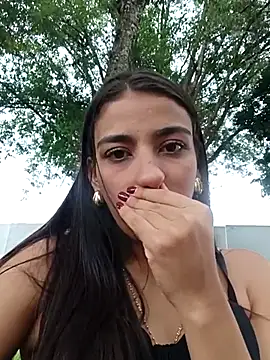 Snapshot of -juicy_ chatting on 26, 10, 2025 -juicy  online show from 26, 10, 2025