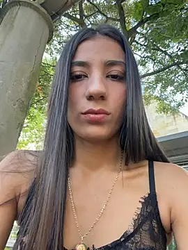 -juicy  online show from 24, 6, 2026