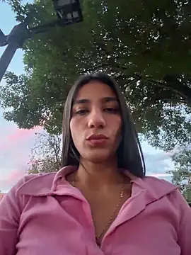 -juicy  online show from 28, 6, 2026