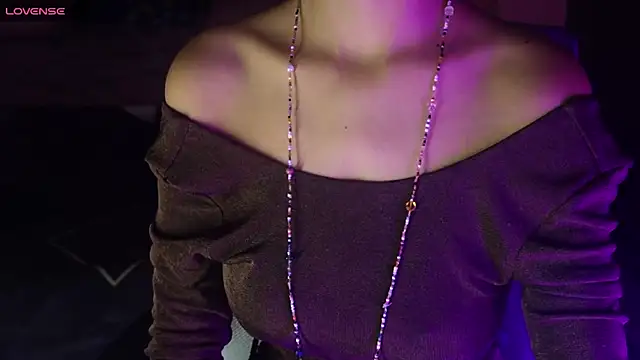 NidhiChandra online show from 7, 11, 2025