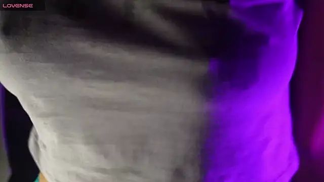 NidhiChandra online show from 12, 11, 2025