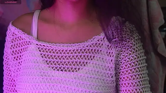 NidhiChandra online show from 25, 4, 2026