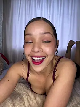 Snapshot of Yasmin777_ chatting on 12, 10, 2025 Yasmin777 online show from 12, 10, 2025