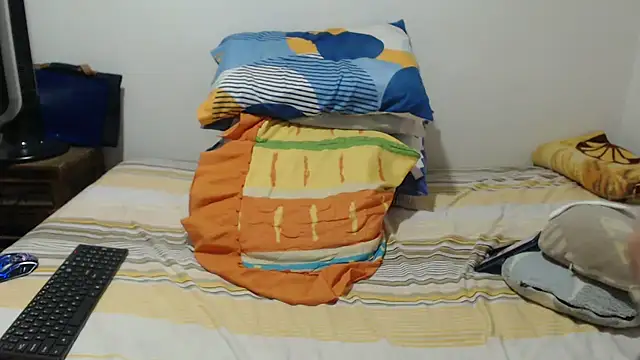 Snapshot of Miilu74 chatting on 30, 11, 2025 Miilu74 online show from 30, 11, 2025