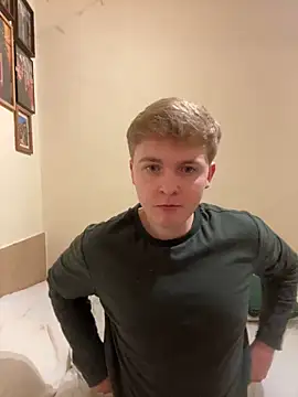 bigyoungman18 online show from 4, 11, 2025