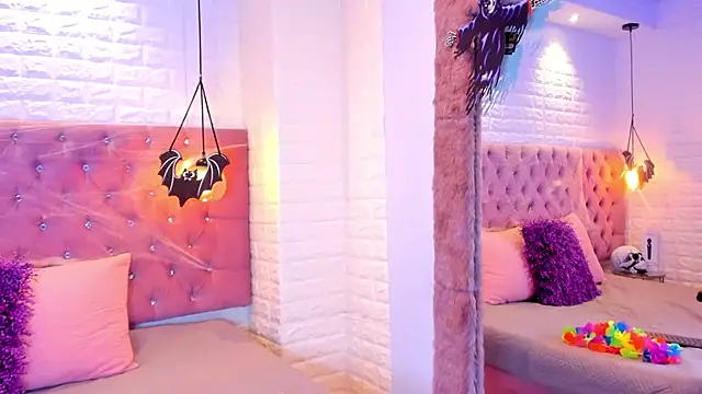 Snapshot of anette_bennet chatting on 27, 10, 2025 anette bennet online show from 27, 10, 2025