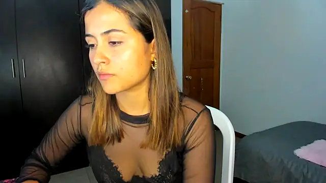 Snapshot of Ana__Pink chatting on 24, 10, 2025 Ana  Pink online show from 24, 10, 2025