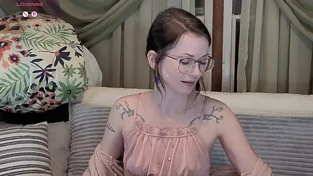 Snapshot of kohlbird chatting on 20, 12, 2025 kohlbird online show from 20, 12, 2025