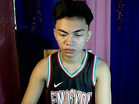 Snapshot of urguy_marco chatting on 29, 9, 2025 urguy marco online show from 29, 9, 2025