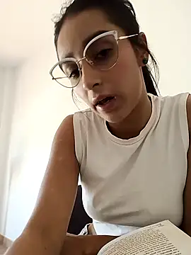 Snapshot of CandyFoxter_ chatting on 22, 9, 2025 CandyFoxter online show from 22, 9, 2025