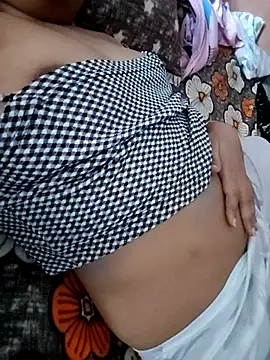 USER-MAYA online show from 10, 9, 2025