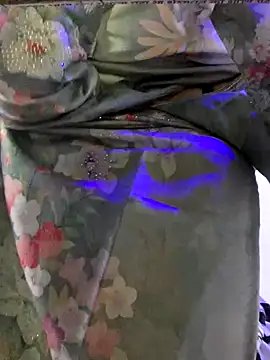 misharani00 online show from 4, 10, 2025