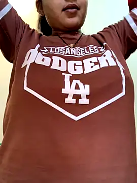 misharani00 online show from 5, 10, 2025