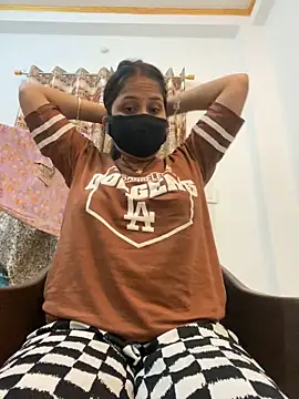 misharani00 online show from 17, 10, 2025