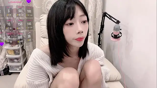 Snapshot of tuantuanle chatting on 12, 3, 2026 tuantuanle online show from 12, 3, 2026