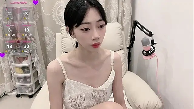 Snapshot of tuantuanle chatting on 8, 4, 2026 tuantuanle online show from 8, 4, 2026