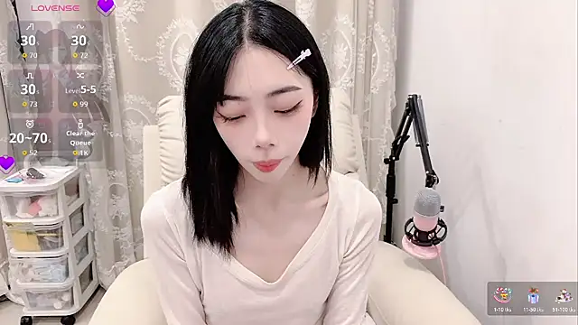 Snapshot of tuantuanle chatting on 25, 6, 2026 tuantuanle online show from 25, 6, 2026