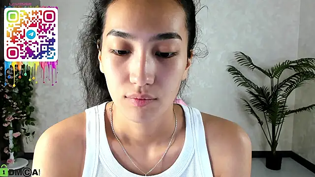 Snapshot of FlirtyAura chatting on 9, 9, 2025 FlirtyAura online show from 9, 9, 2025