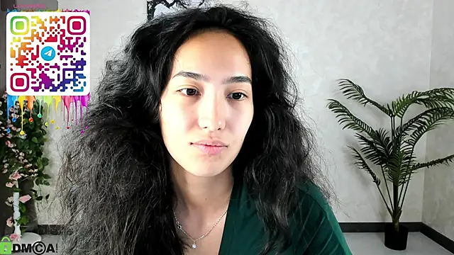 Snapshot of FlirtyAura chatting on 14, 9, 2025 FlirtyAura online show from 14, 9, 2025