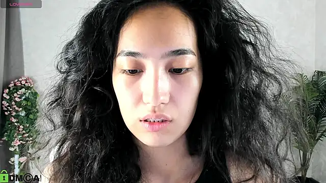 Snapshot of FlirtyAura chatting on 23, 9, 2025 FlirtyAura online show from 23, 9, 2025