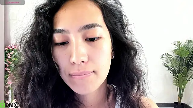 Snapshot of FlirtyAura chatting on 9, 10, 2025 FlirtyAura online show from 9, 10, 2025