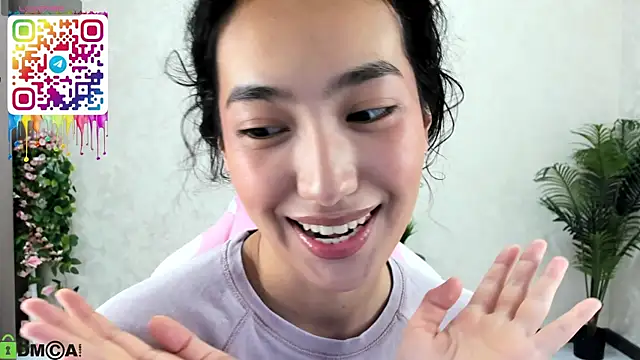 Snapshot of FlirtyAura chatting on 14, 10, 2025 FlirtyAura online show from 14, 10, 2025