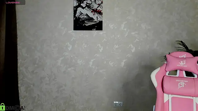 Snapshot of FlirtyAura chatting on 17, 11, 2025 FlirtyAura online show from 17, 11, 2025