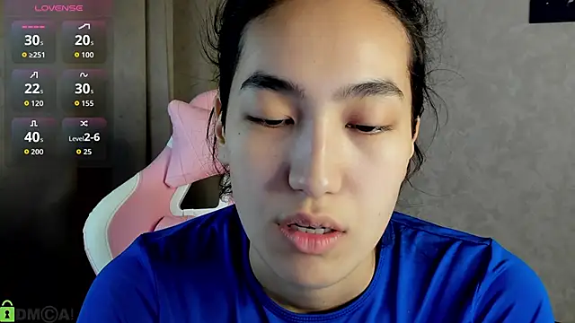 Snapshot of FlirtyAura chatting on 25, 11, 2025 FlirtyAura online show from 25, 11, 2025