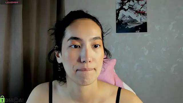 Snapshot of FlirtyAura chatting on 30, 11, 2025 FlirtyAura online show from 30, 11, 2025