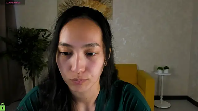 FlirtyAura online show from 11, 5, 2026