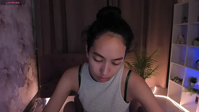 Snapshot of FlirtyAura chatting on 17, 7, 2026 FlirtyAura online show from 17, 7, 2026